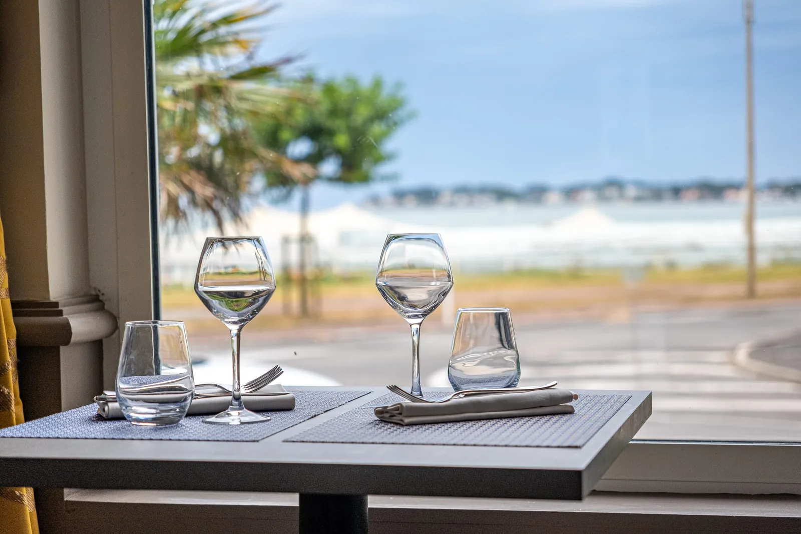 Le Ruban Bleu dining room with sea view, Mercure La Baule Majestic Le Ruban Bleu dining room with sea view, Mercure La Baule Majestic